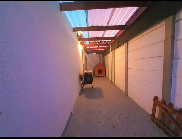 2 BEDROOM HOUSE FOR SALE IN BELLVILLE CENTRAL